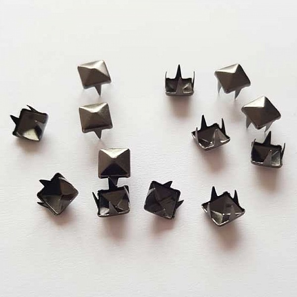 Clous rivet &agrave; griffes Carr&eacute; 07 mm Noir 20 pi&egrave;ces