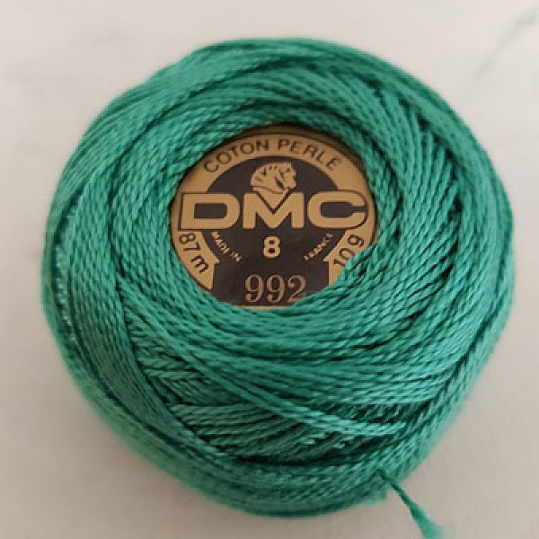 Broderi bomullsp&auml;rlor p&aring; en spole, DMC nr 8 - 10 g