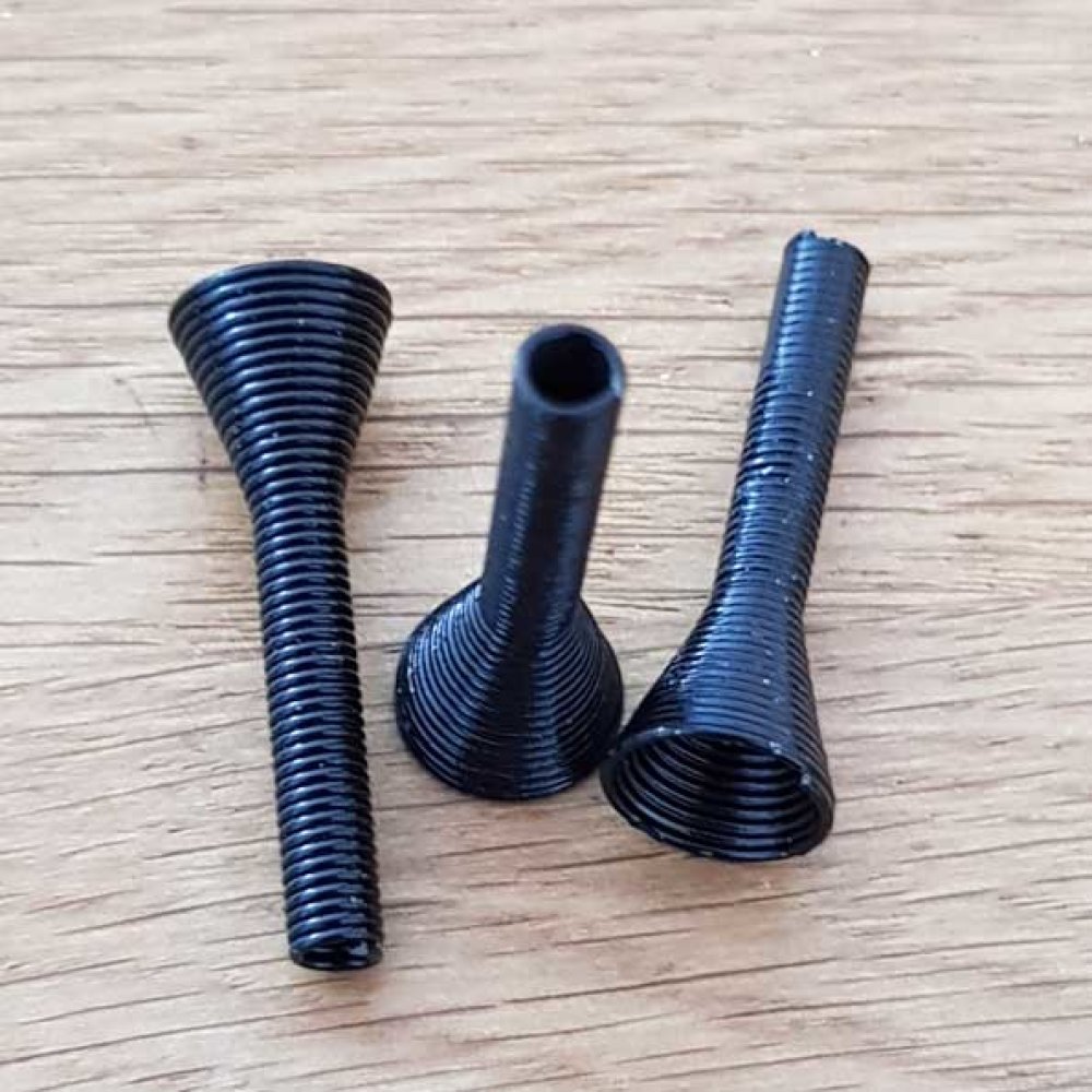 Spiralformad kotte N°03 X 2 P-färg N°04.