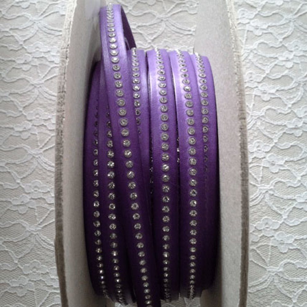 B-Viola Läder 10 mm Swarovski Strass per 20 cm