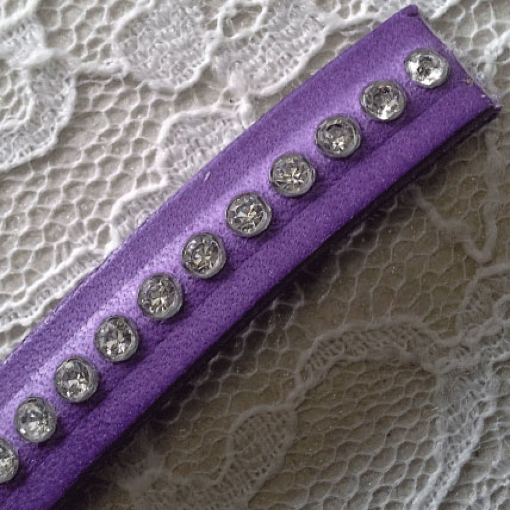 B-Viola Läder 10 mm Swarovski Strass per 20 cm