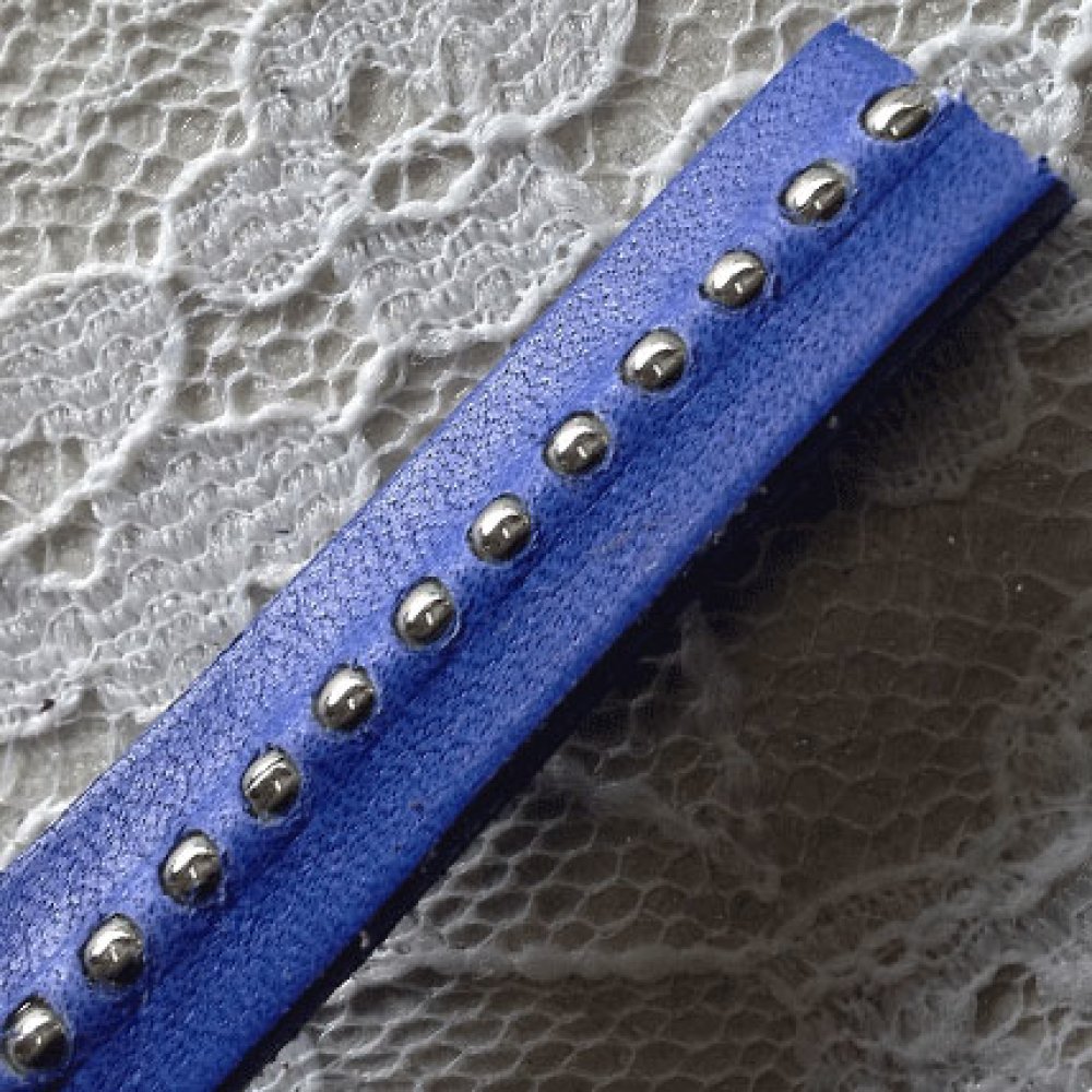 Läder Cobalt Ball 10 mm med nickelfri kedja per 20 cm