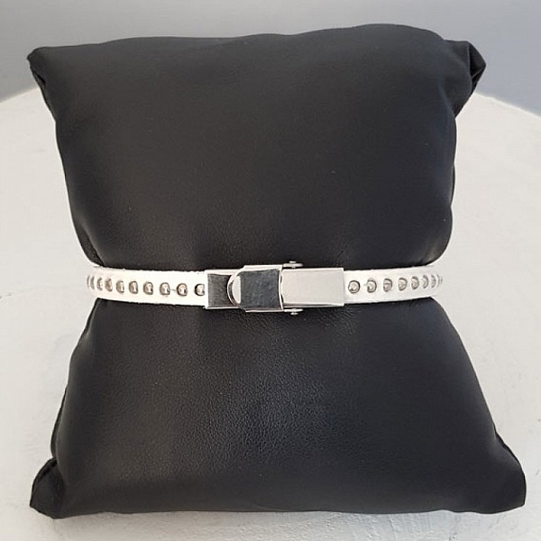 L&auml;derkula Violet 06 mm med nickelfri kedja per 20 cm