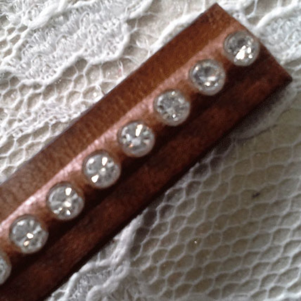 Bruno 10 mm läder Swarovski strass per 20 cm