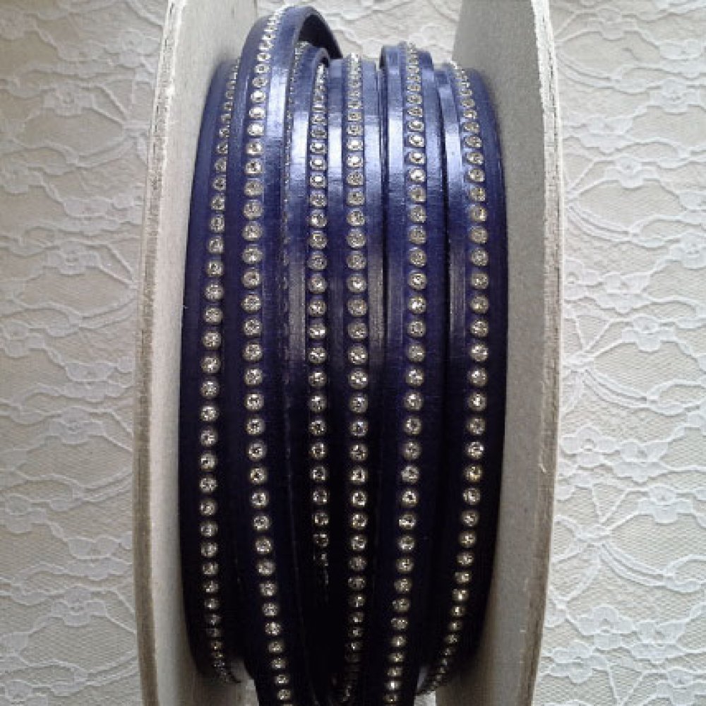 Mörk kobolt läder 10 mm Swarovski Strass per 20 cm