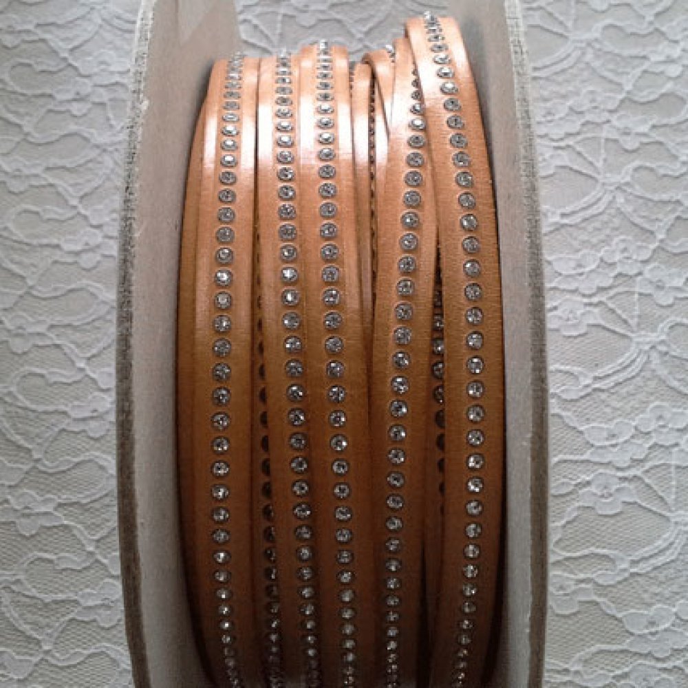 10 mm naturläder Swarovski Strass per 20 cm