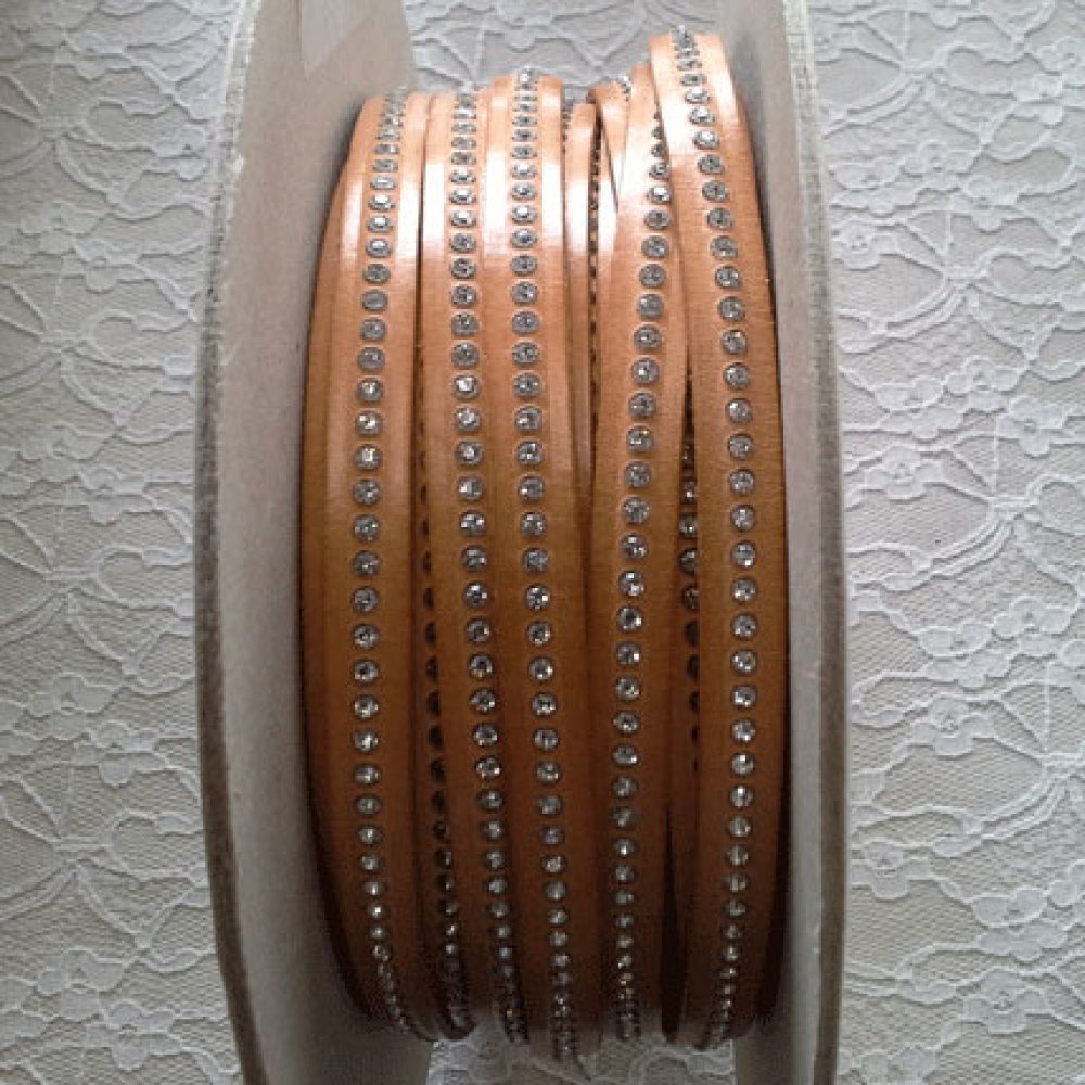 10 mm naturläder Swarovski Strass per 20 cm