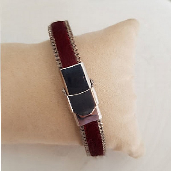 Platt kalvl&auml;der Bordeaux 10 mm med 20 cm skinn och kedja