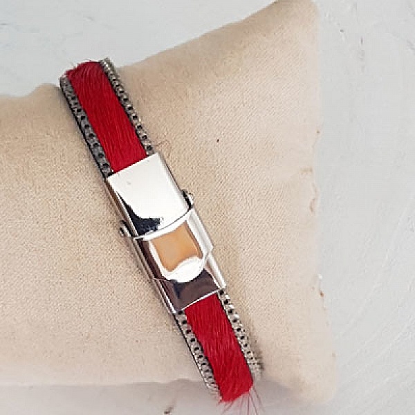 R&ouml;d kalv Platt l&auml;der 10 mm med 20 cm skinn och kedja