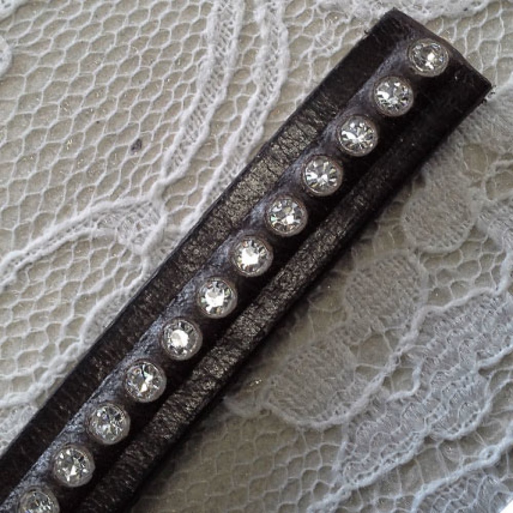 Läder Testa-Moro 10 mm Swarovski Strass per 20 cm