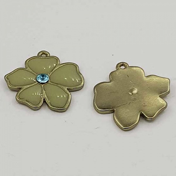 Blomma metall emalj 25 mm ljusgr&ouml;n