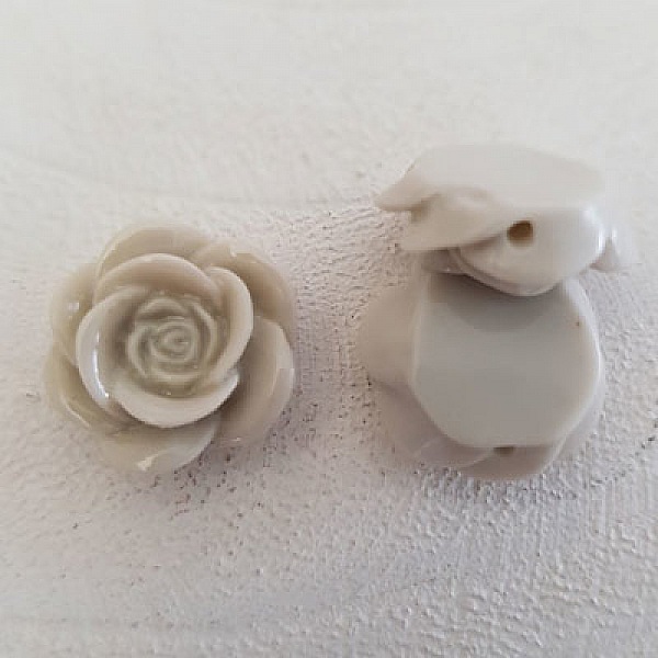 Syntetisk blomma 17 mm nr 04-05 Ljusgr&aring;