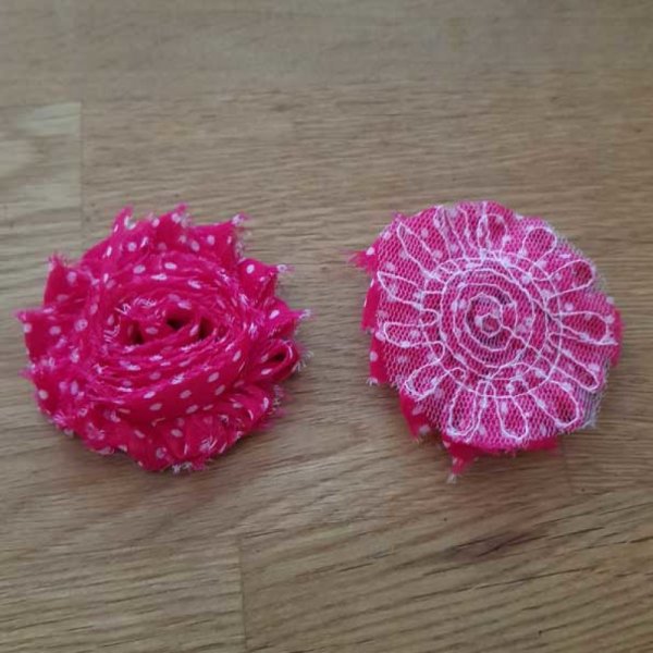 Blomma av fransigt tyg nr 46