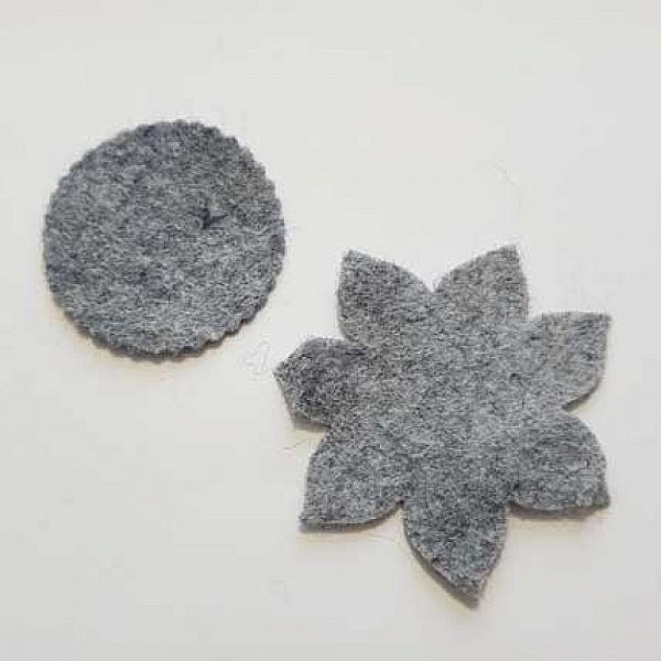 Jolie petite fleur en Feutrine 43 mm 60 mm N&deg;05-5 x 2 pi&egrave;ces