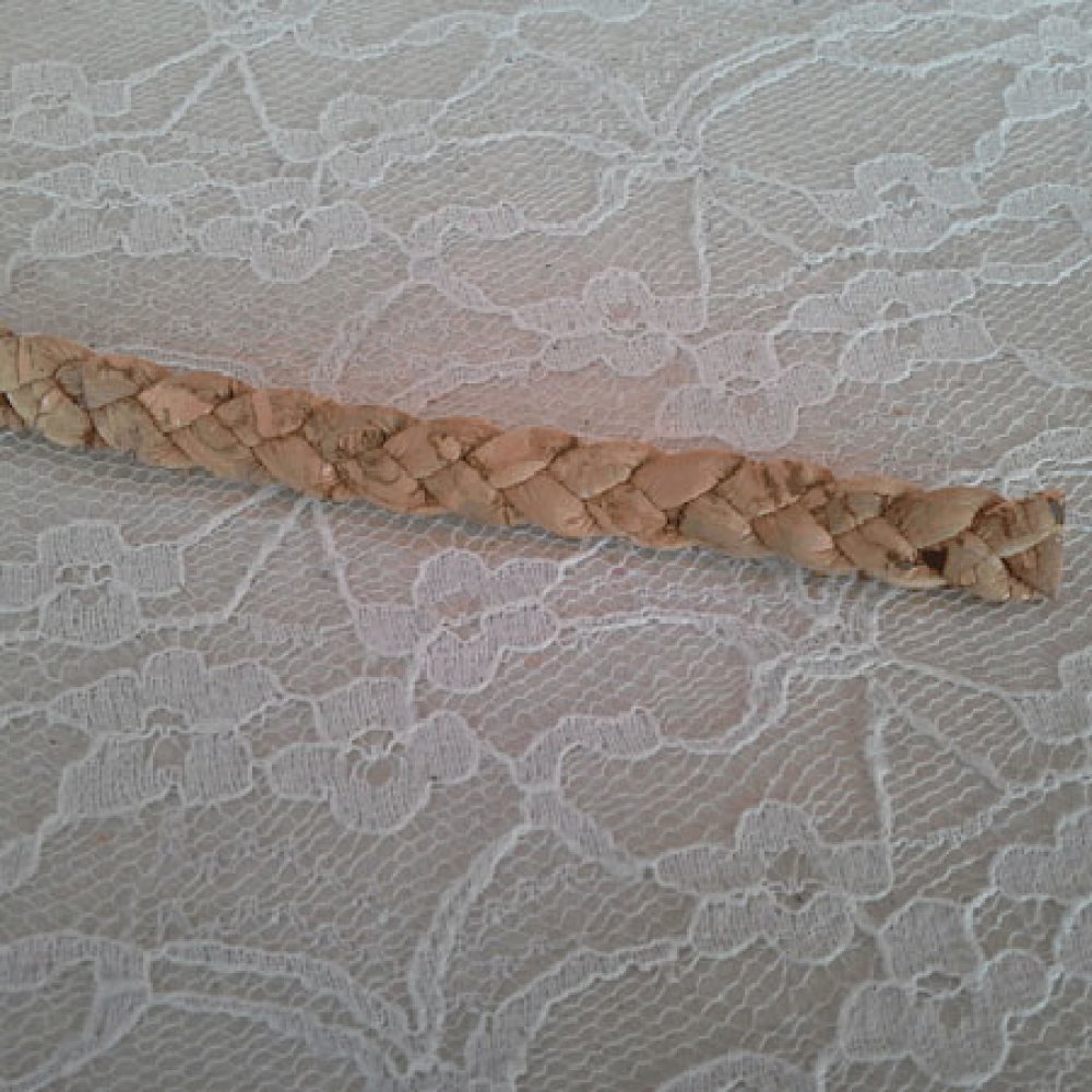 Platt flätad kork 10 mm x 20 cm.