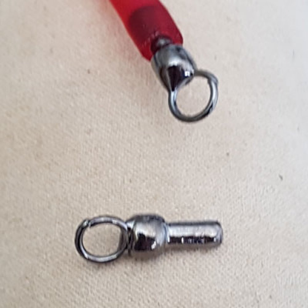 Paket med 10 metallspännen för hala PVC-snören 5 mm