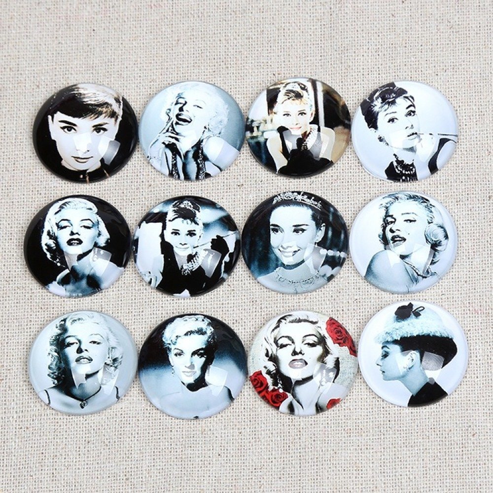 Lot av 20 runda glas cabochons 25 mm Marilyn- Audrey Hepburn