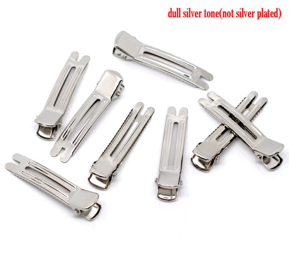 Set med 30 alligatorklämmor - silver 47 mm x 12 mm.