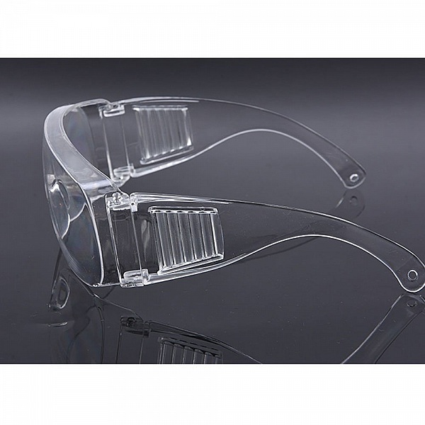 Skyddsglas&ouml;gon av plast 59