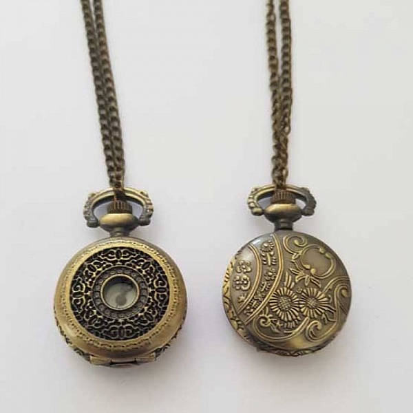 Round 01 antik brons Gusset Watch med kedja