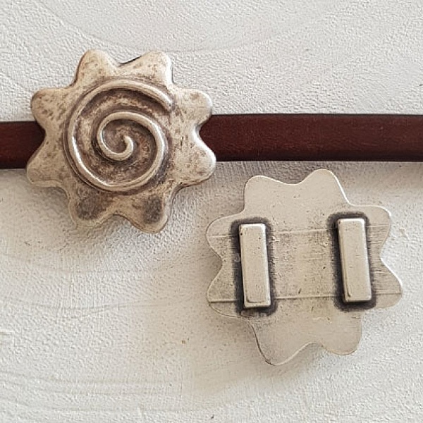 13 mm Zamakgenomf&ouml;ring N&deg;12 Silver