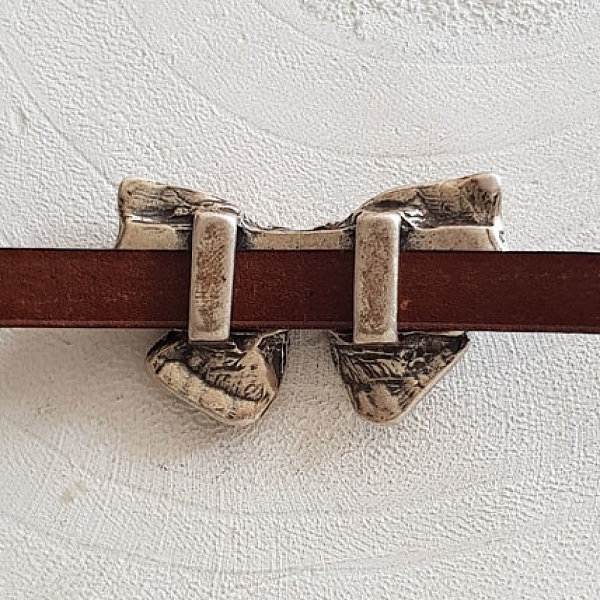 Zamak N&deg;19 Silver 13 mm genomg&aring;ng