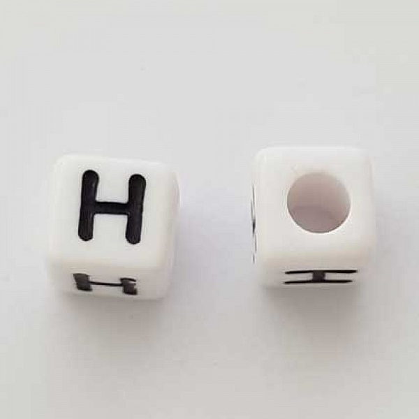 Perle Carr&eacute; Lettre H Blanc Noir 8mm