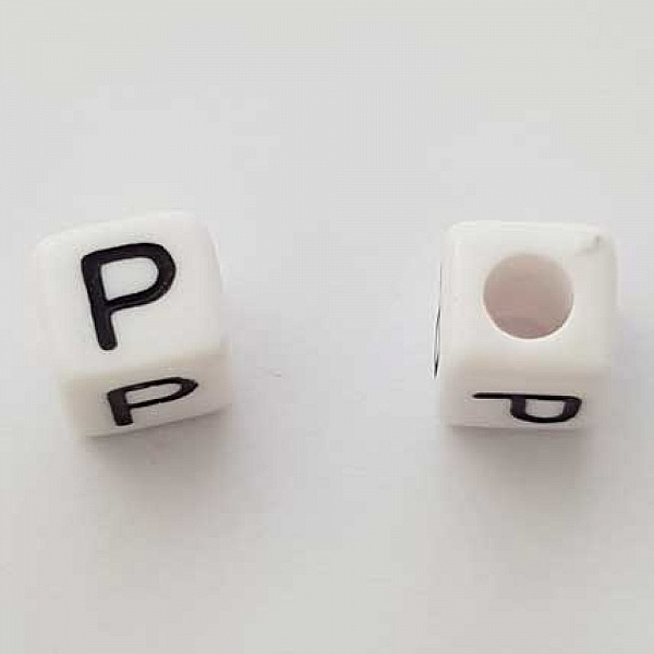 Perle Carr&eacute; Lettre P Blanc Noir 8mm