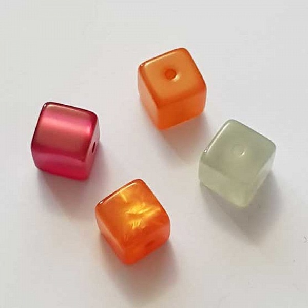 Perle Cube Polaris Brillant 10 mm Lot 4 pi&egrave;ces