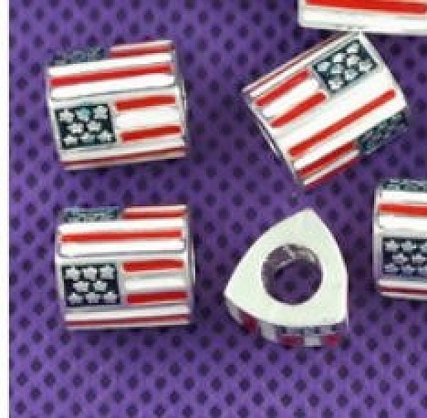 Pearl nr 0002 Tricolour Email Flag Compatible