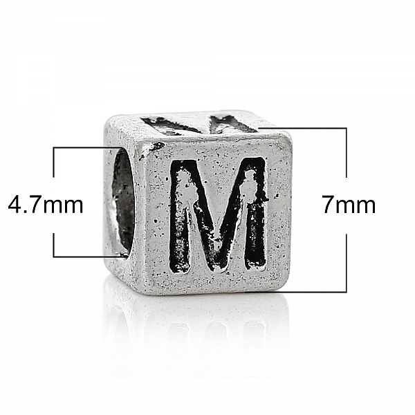 Perle carr&eacute; charms alphabet N&deg;01 lettre M m&eacute;tal argent&eacute; 7x7 mm