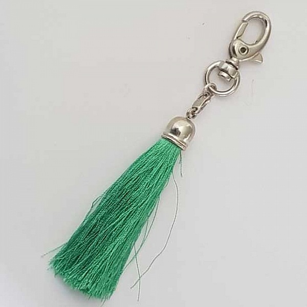 Pompon Mousqueton 70 mm N&deg;02