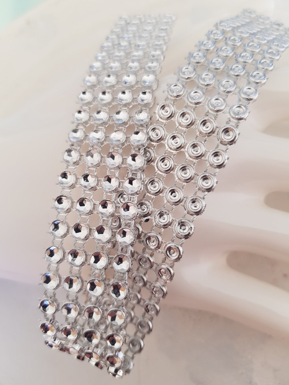 Silver Strass Ribbon per 0,22 cm per 2 stycken.