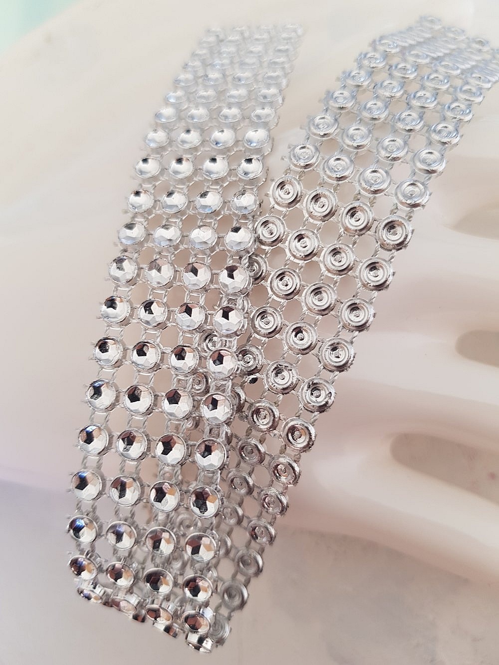 Silver Strass Ribbon per 0,22 cm per 2 stycken.