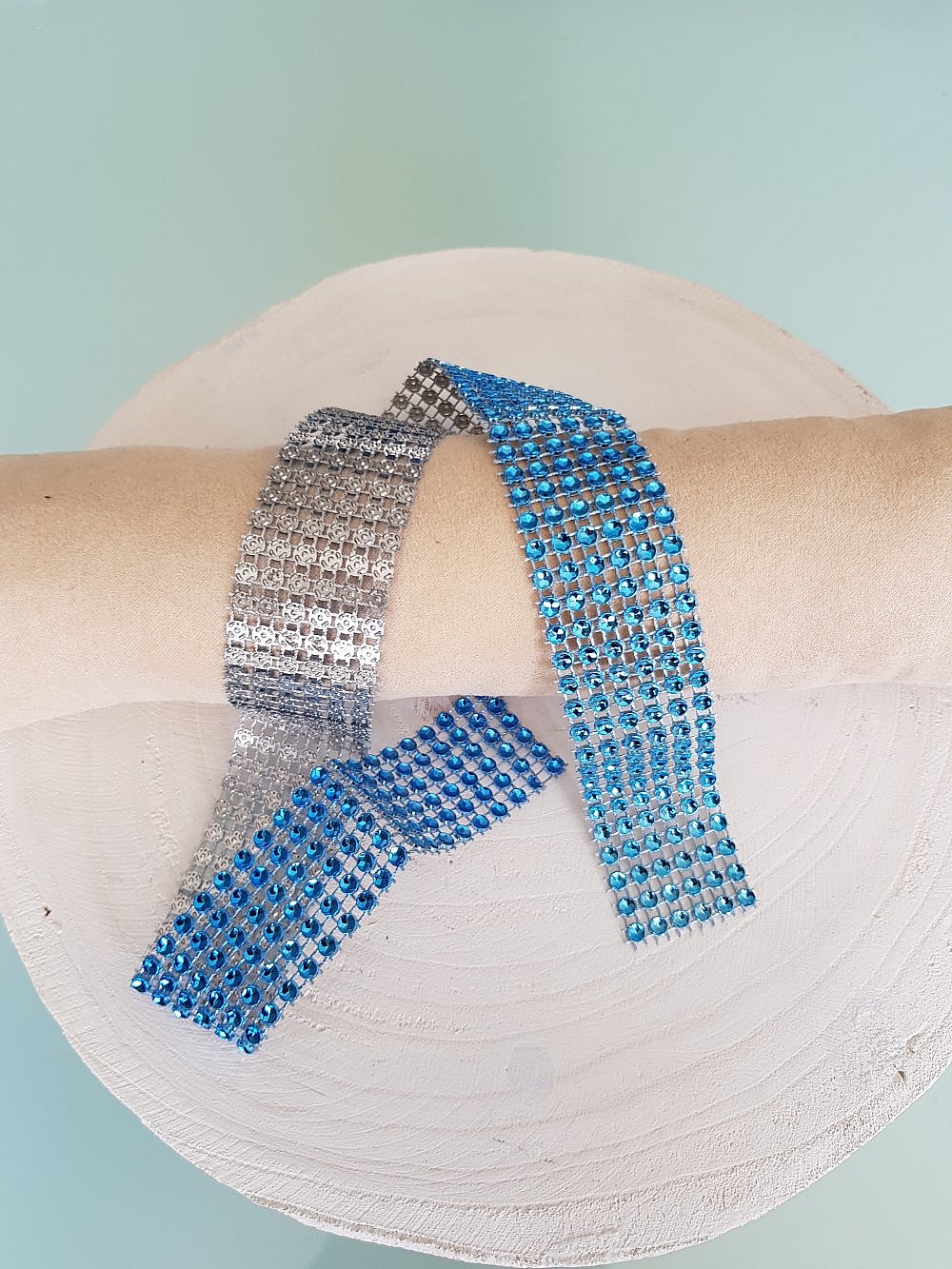 Strassband N&deg;04 Turquoise Blue per 0,50 cm.