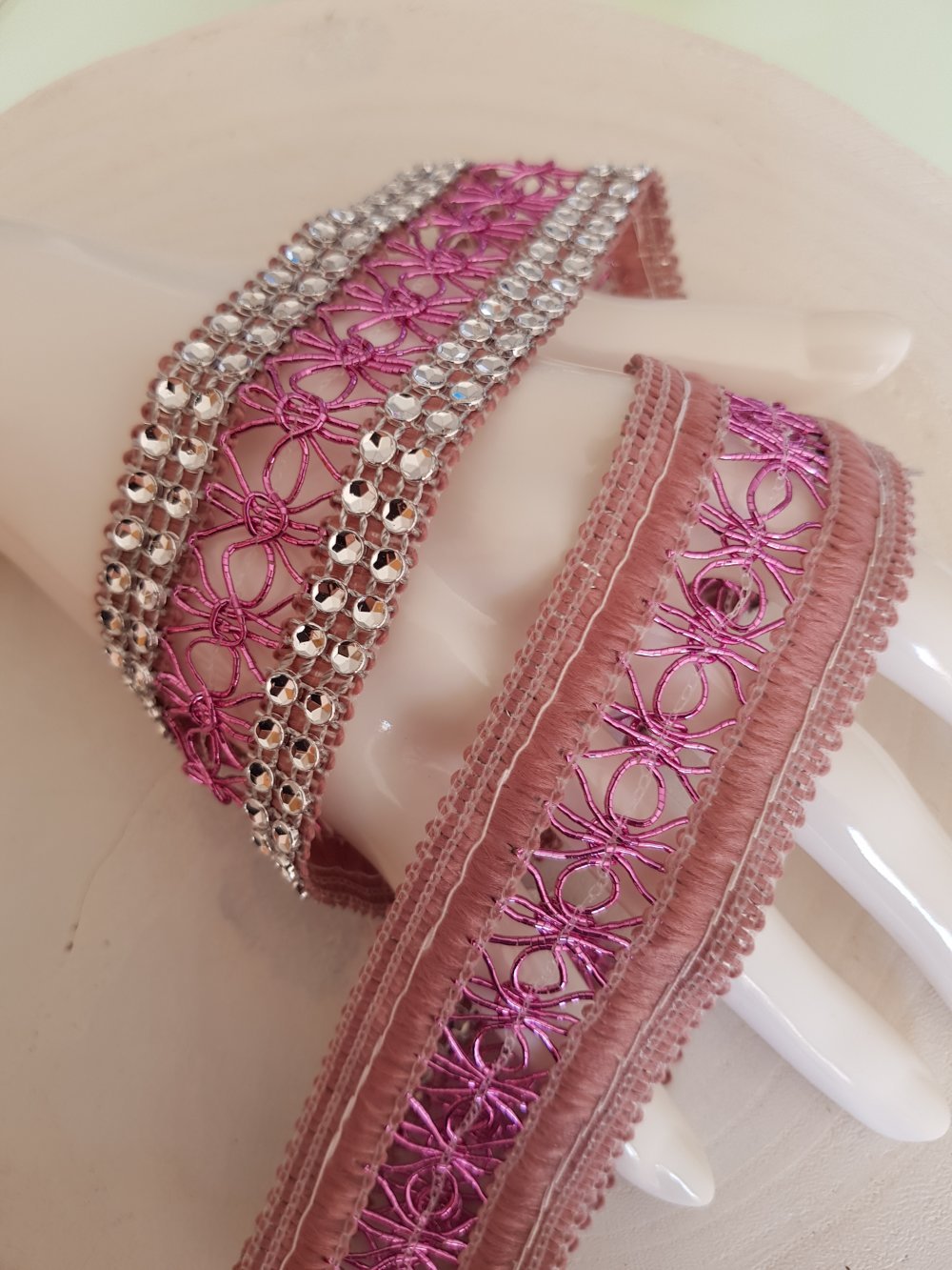 Strassband N°06 Silver och rosa per 0,50 cm.