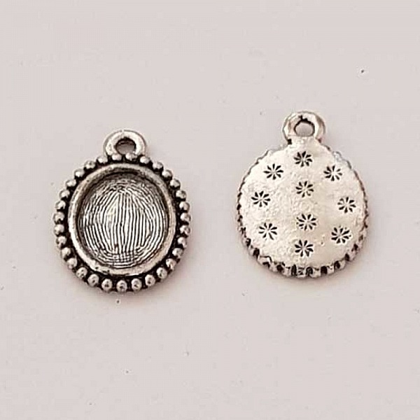 Support cabochon Ovale de 8 X 10 mm Argent N&deg;01