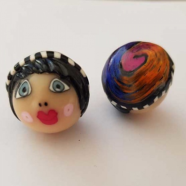 T&ecirc;te polym&egrave;re N&deg;34