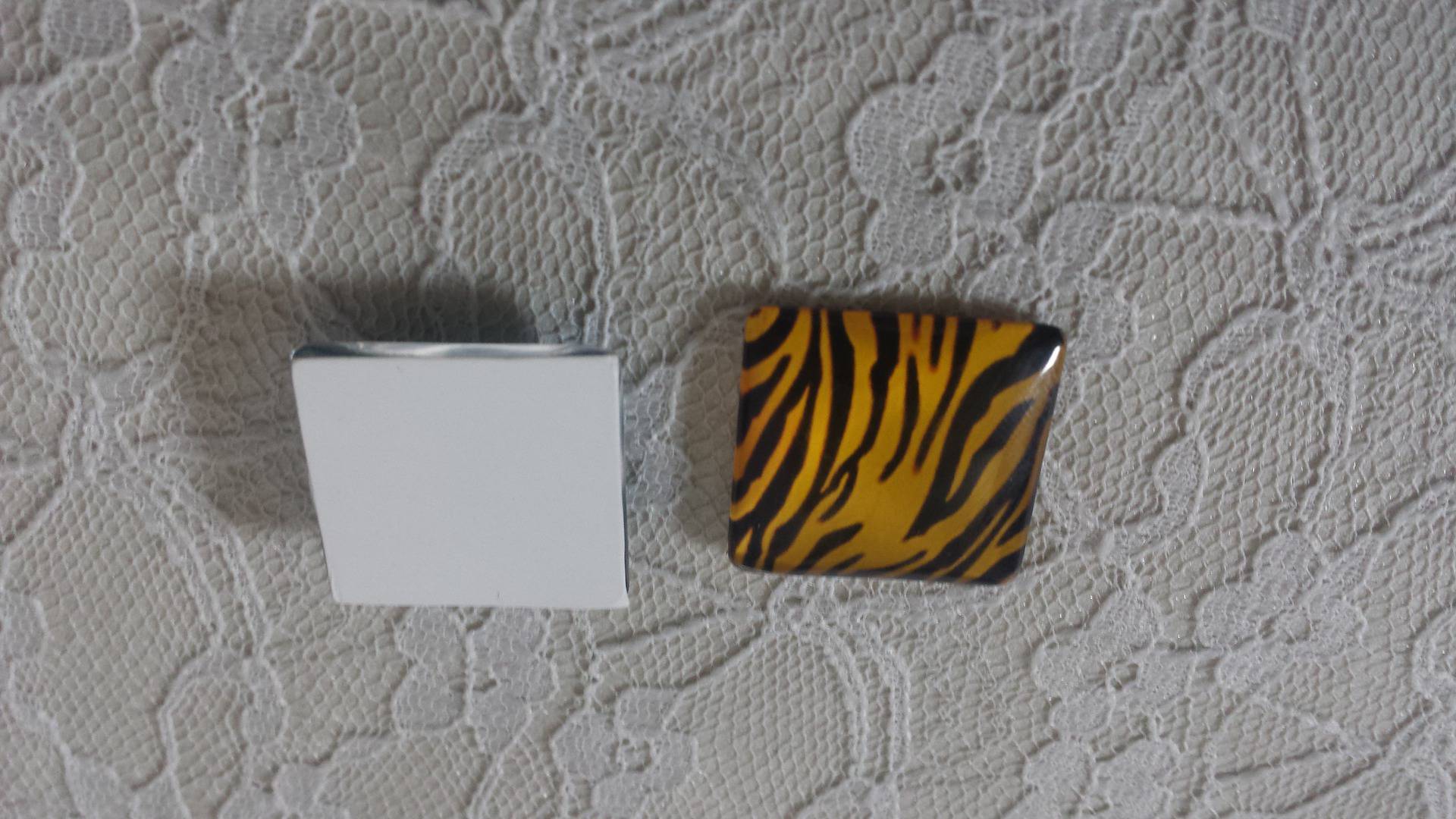 glas fyrkantig cabochon 25mm 032 