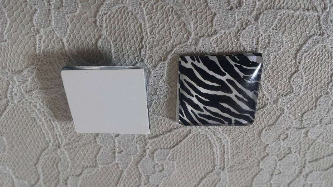 fyrkantig glascabochon 25mm 028 