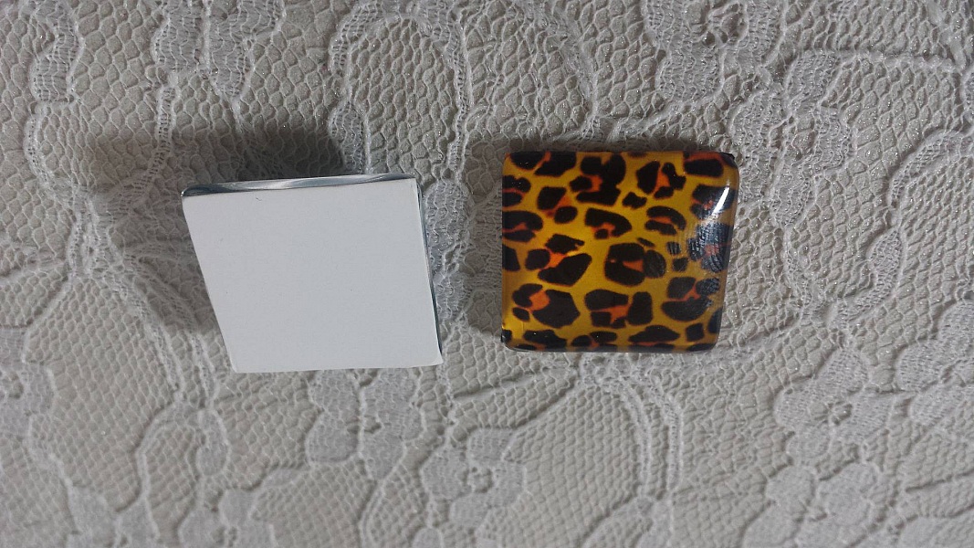 fyrkantig glascabochon 25mm 017 