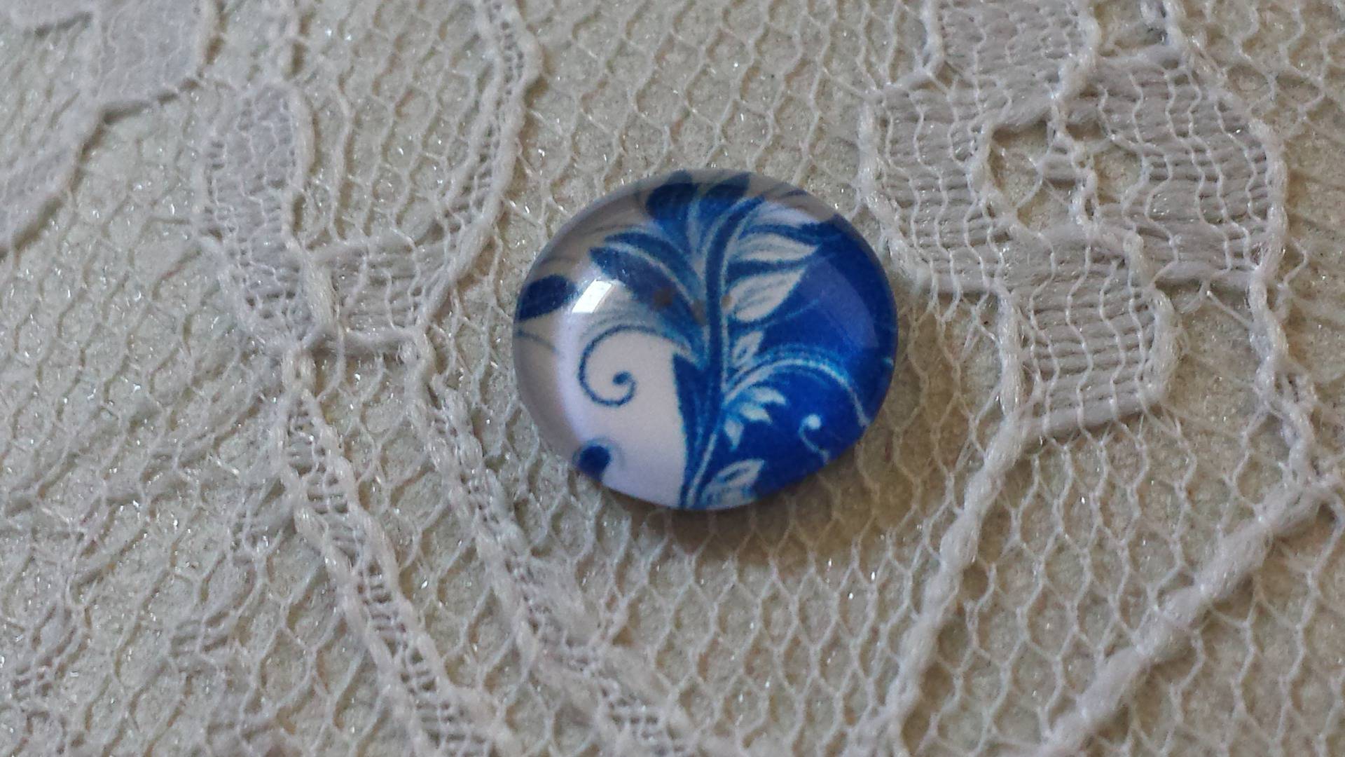 glas cabochon rund 12mm blå blomma 033 