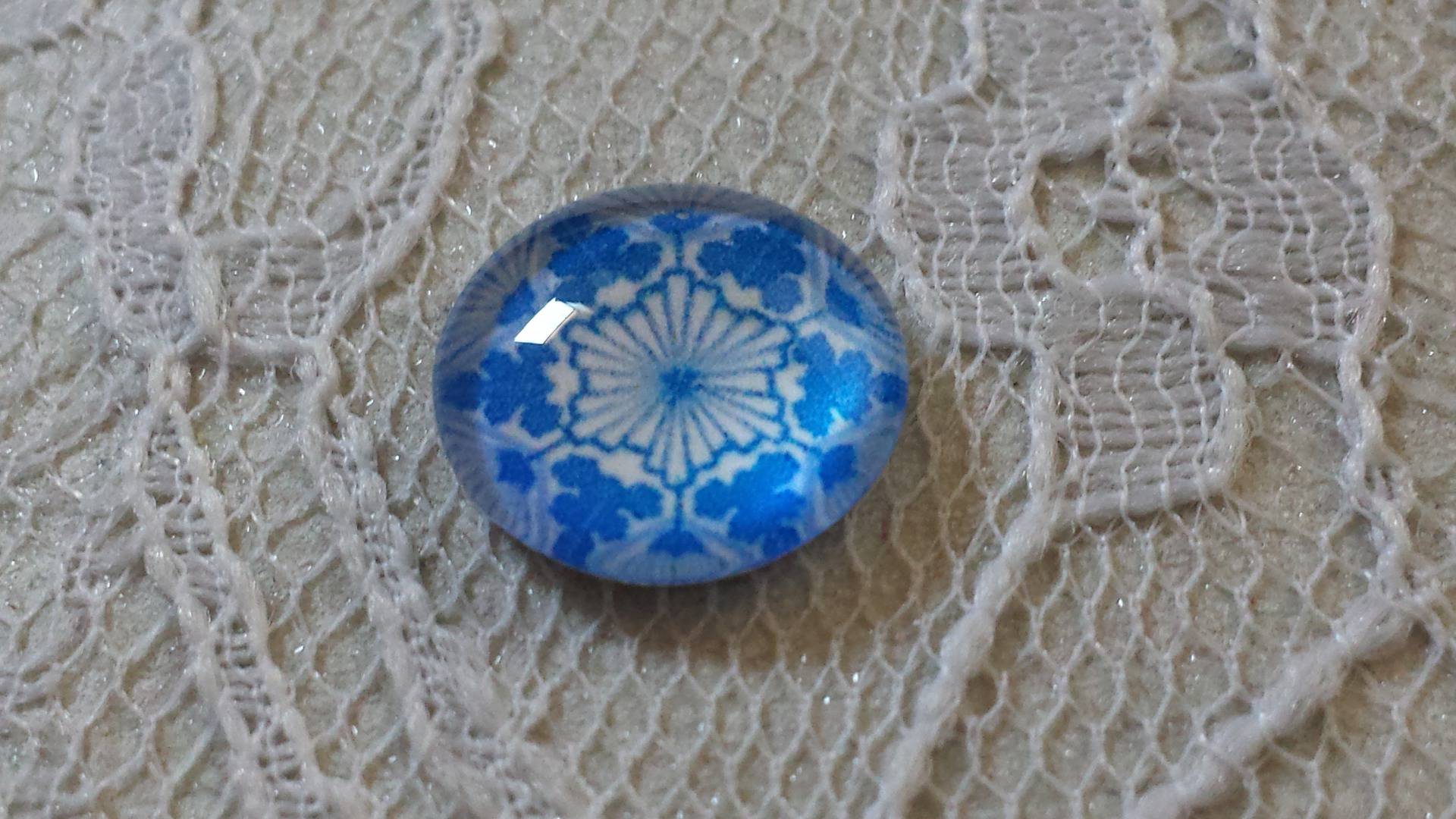 glas cabochon rund 12mm blå blomma 031 