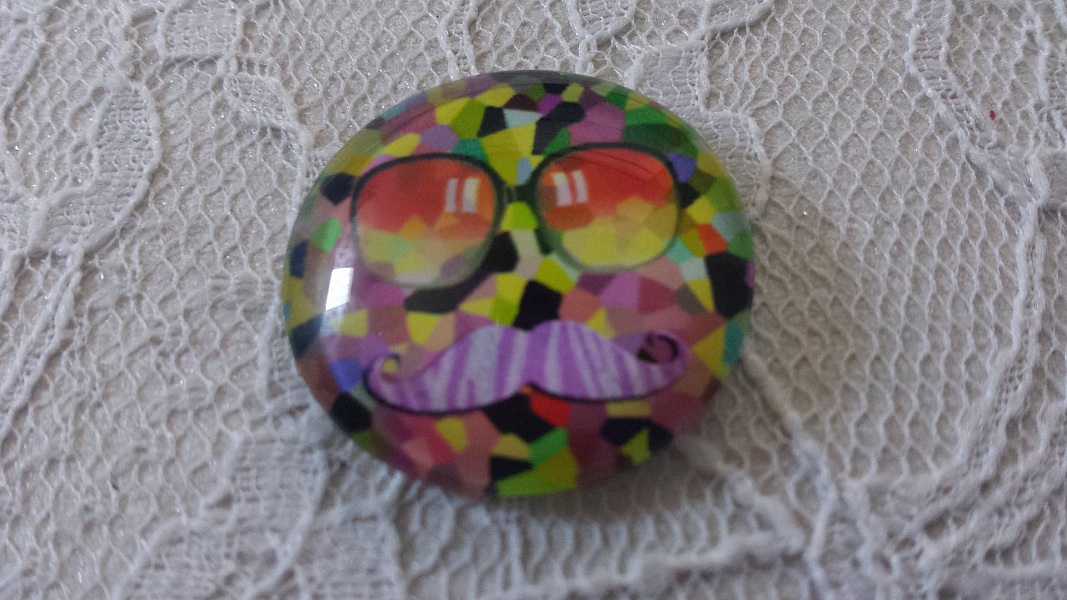 glas cabochon rund 25mm mustasch 040 