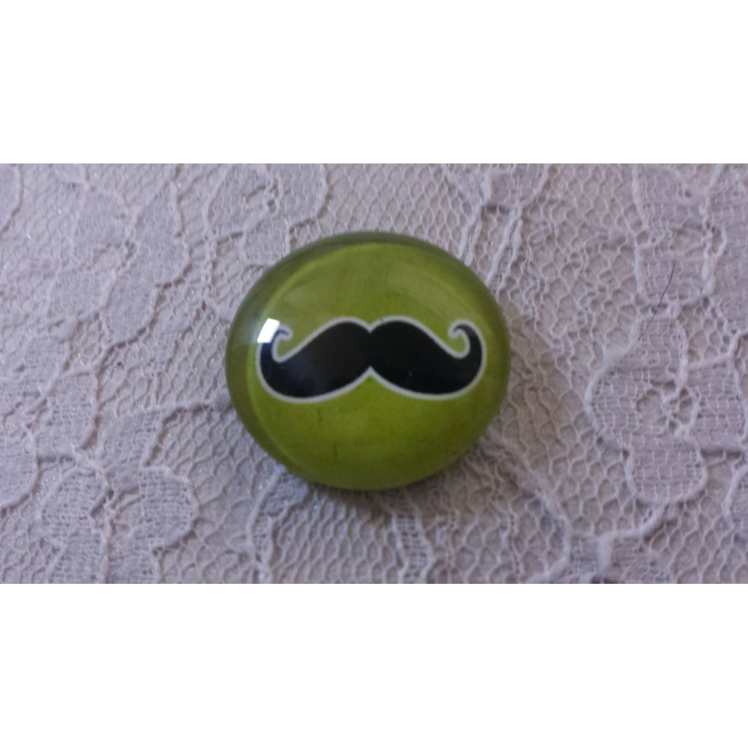 glas cabochon rund 25mm mustasch 034 