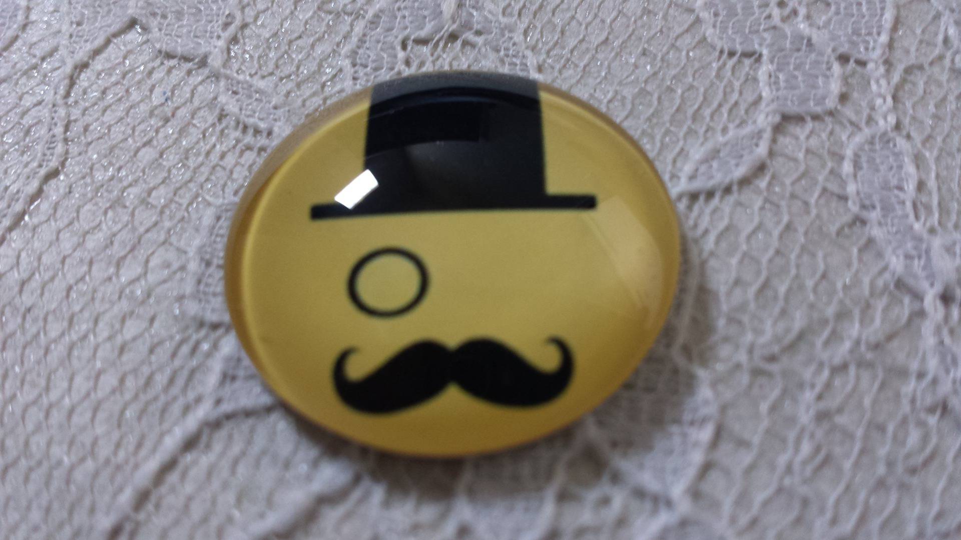glas cabochon rund 25mm mustasch 023 