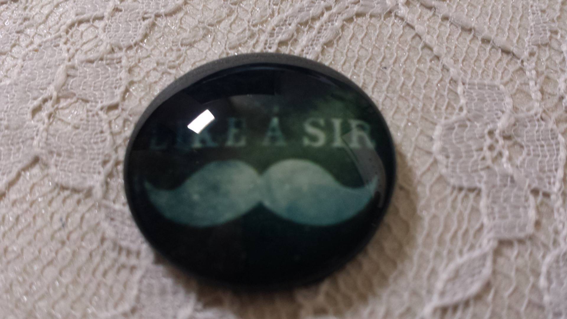 glas cabochon rund 25mm mustasch 021 