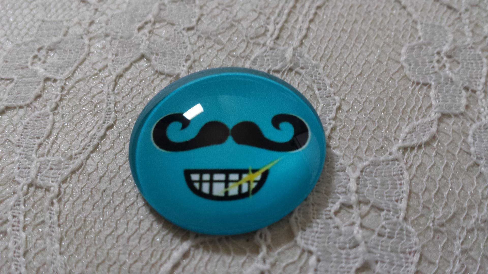 glas cabochon rund 25mm mustasch 019 