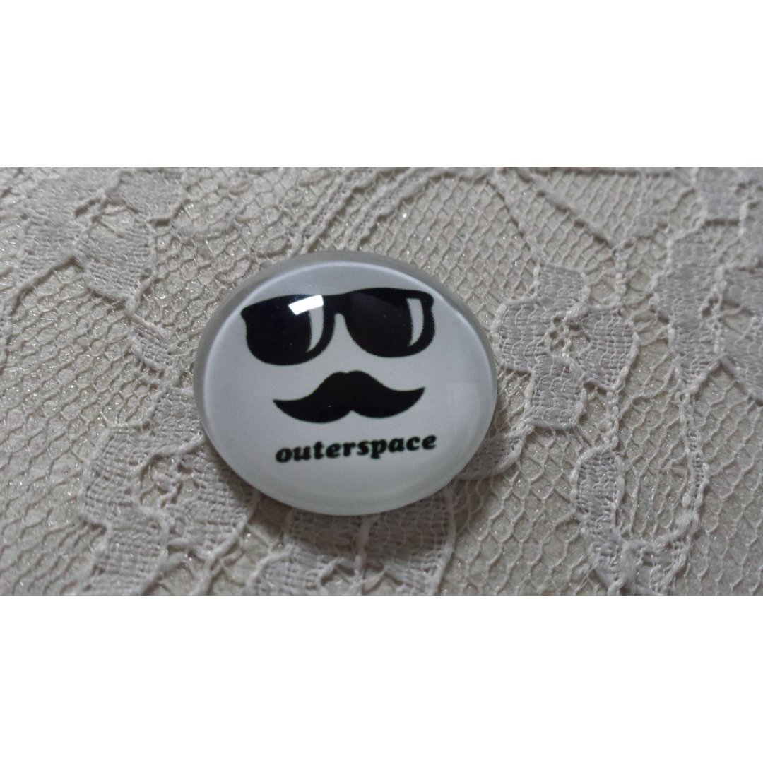 glas cabochon rund 25mm mustasch 013 