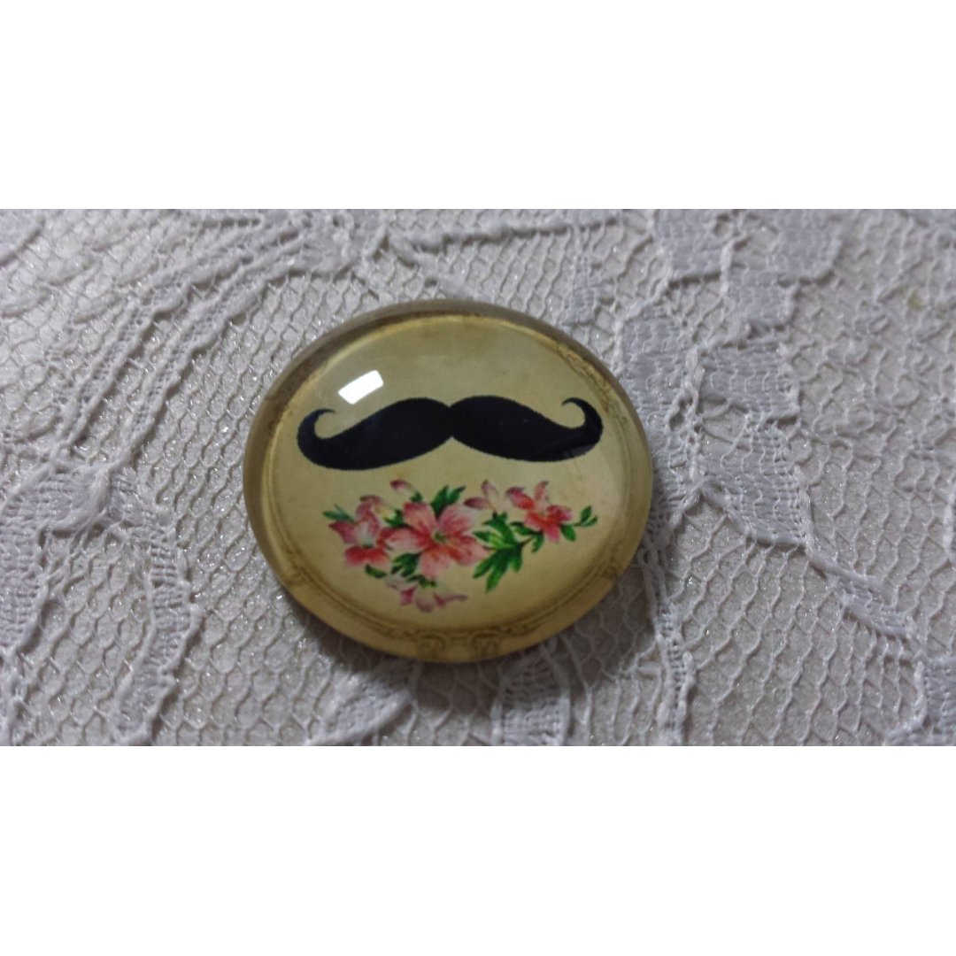 glas cabochon rund 25mm mustasch 011 